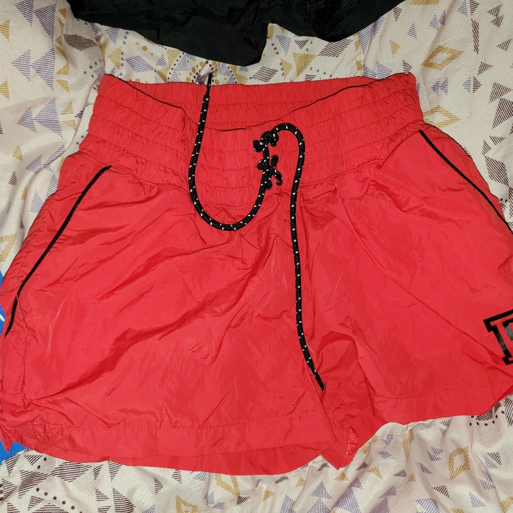 SOLD⏩⏩PINK SHORTS